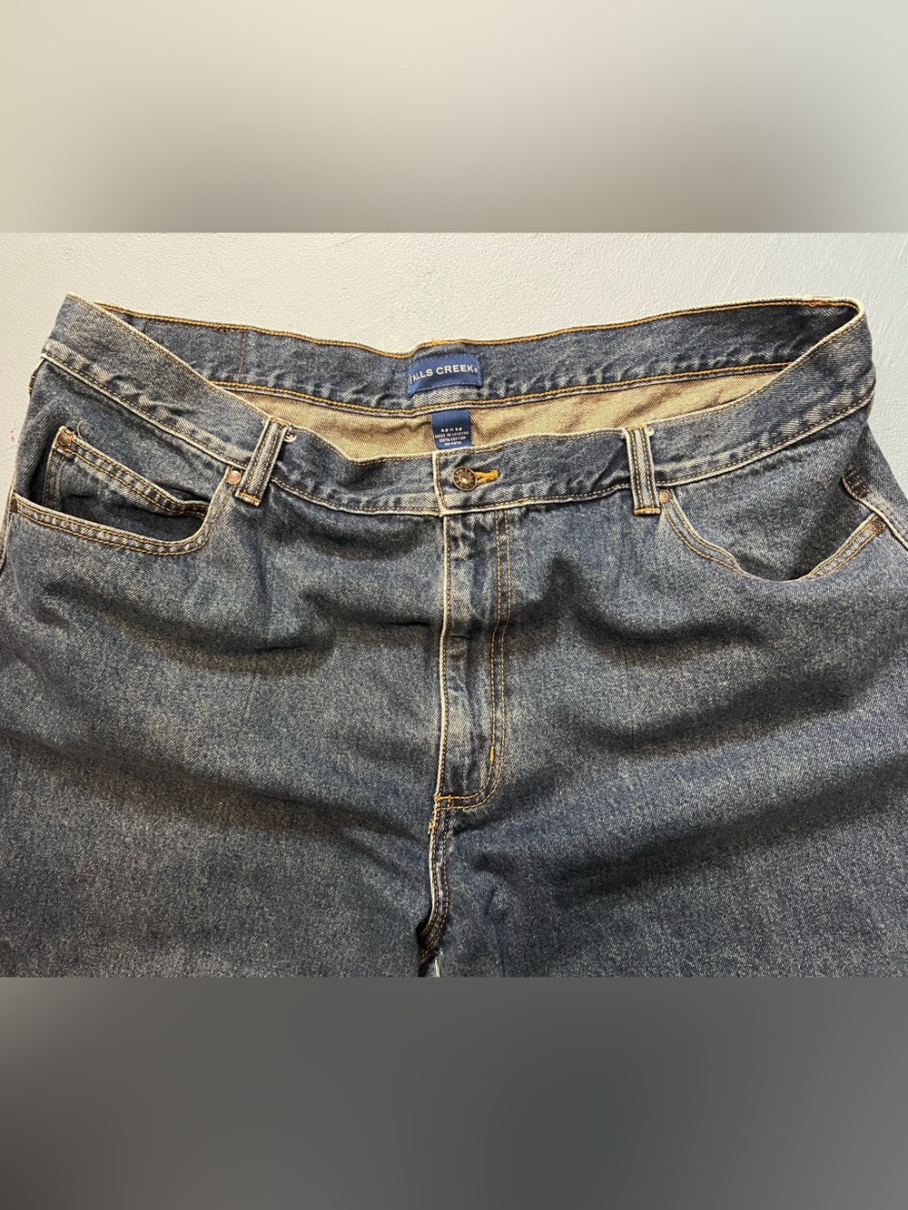 Falls Creek Vintage Relaxed Fit Jeans in Dark Blue Denim 100% cotton‎ 42x32 - Picture 2 of 7